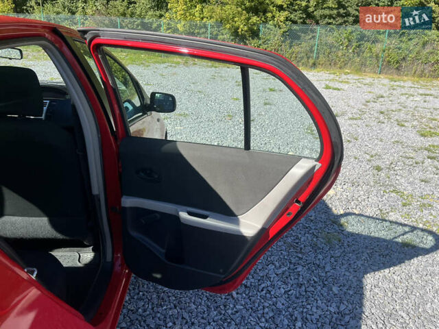 Тойота Ярис 2007 в Львове на Automoto.ua Красный Тойота Ярис, объемом двигателя 1.3 л и пробегом 131 тыс. км за 5500 $, фото 17 на Automoto.ua