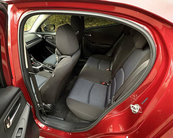 Тойота Яріс 2016 у Хмельницькому на Automoto.ua Червоний Тойота Яріс, об'ємом двигуна 1.5 л та пробігом 91 тис. км за 10300 $, фото 9 на Automoto.ua