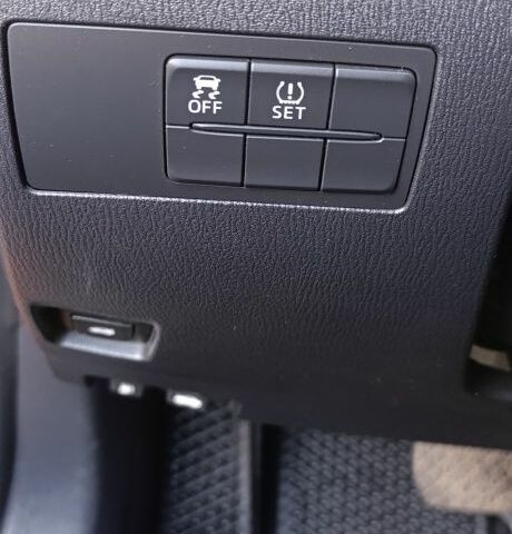 Красный Тойота Ярис, объемом двигателя 1.5 л и пробегом 84 тыс. км за 13200 $, фото 4 на Automoto.ua