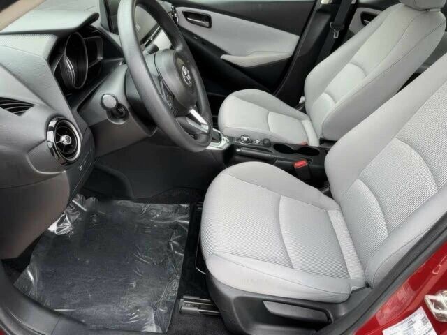 Красный Тойота Ярис, объемом двигателя 1.5 л и пробегом 35 тыс. км за 5800 $, фото 5 на Automoto.ua