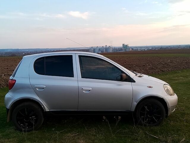 Тойота Яріс, об'ємом двигуна 1 л та пробігом 0 тис. км за 3500 $, фото 1 на Automoto.ua