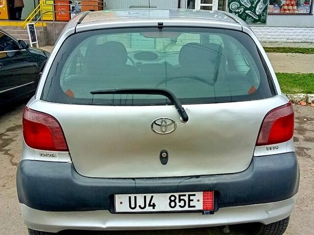 Тойота Ярис, объемом двигателя 1 л и пробегом 0 тыс. км за 1900 $, фото 1 на Automoto.ua