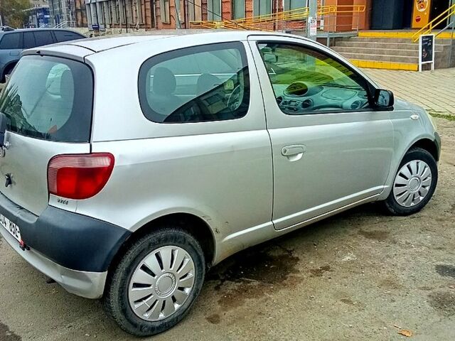 Тойота Ярис, объемом двигателя 1 л и пробегом 0 тыс. км за 1900 $, фото 2 на Automoto.ua