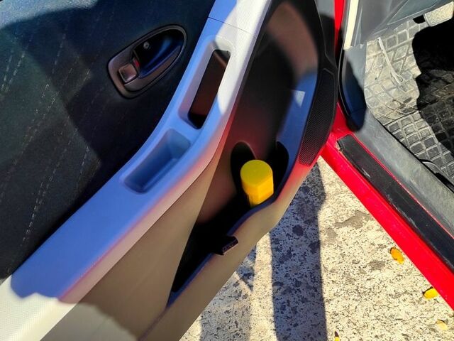 Тойота Яріс 2007 у Южноукраинске на Automoto.ua Тойота Яріс, об'ємом двигуна 1.3 л та пробігом 179 тис. км за 5500 $, фото 9 на Automoto.ua