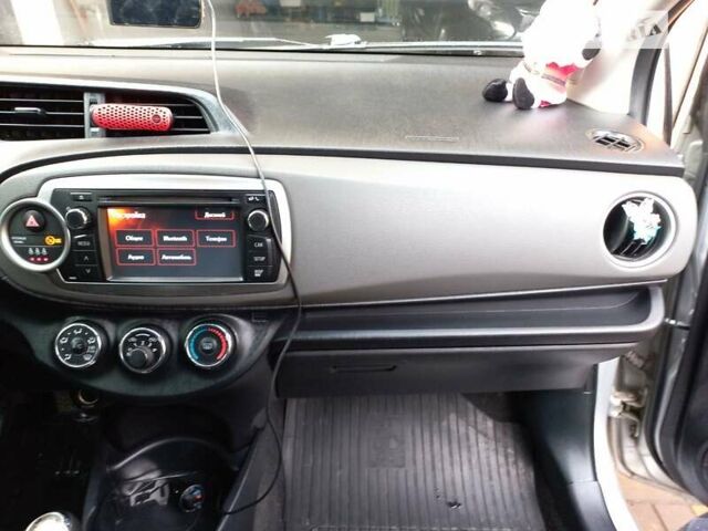 Тойота Ярис, объемом двигателя 1.36 л и пробегом 187 тыс. км за 7250 $, фото 14 на Automoto.ua