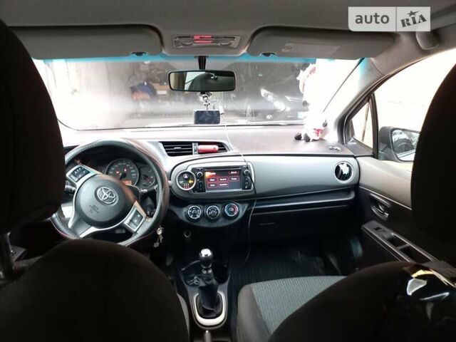 Тойота Ярис, объемом двигателя 1.36 л и пробегом 187 тыс. км за 7250 $, фото 12 на Automoto.ua