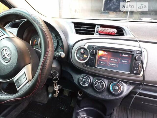 Тойота Ярис, объемом двигателя 1.36 л и пробегом 187 тыс. км за 7250 $, фото 16 на Automoto.ua
