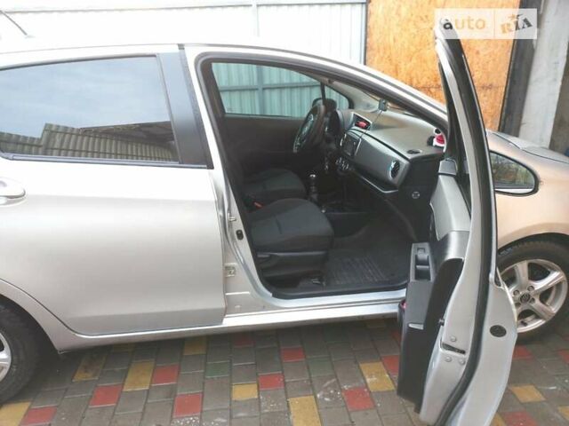 Тойота Ярис, объемом двигателя 1.36 л и пробегом 187 тыс. км за 7250 $, фото 13 на Automoto.ua