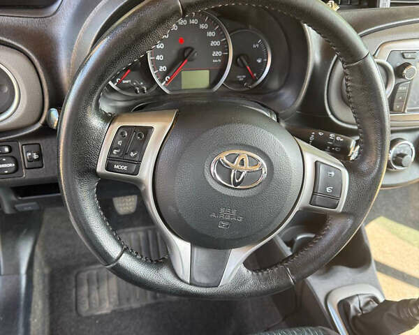 Тойота Ярис, объемом двигателя 1.4 л и пробегом 183 тыс. км за 7500 $, фото 10 на Automoto.ua
