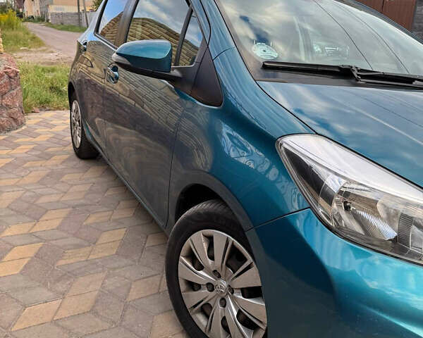 Тойота Ярис, объемом двигателя 1.4 л и пробегом 183 тыс. км за 7500 $, фото 2 на Automoto.ua