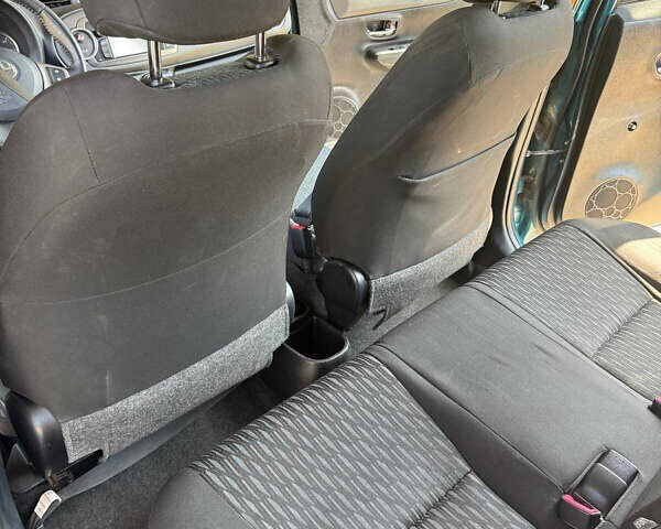 Тойота Ярис, объемом двигателя 1.4 л и пробегом 183 тыс. км за 7500 $, фото 16 на Automoto.ua