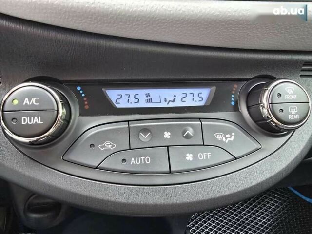 Тойота Яріс, об'ємом двигуна 0 л та пробігом 162 тис. км за 10000 $, фото 17 на Automoto.ua