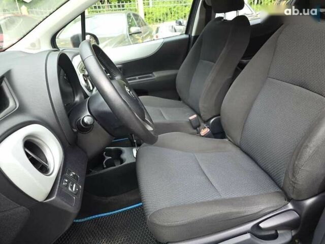 Тойота Яріс, об'ємом двигуна 0 л та пробігом 162 тис. км за 10000 $, фото 11 на Automoto.ua