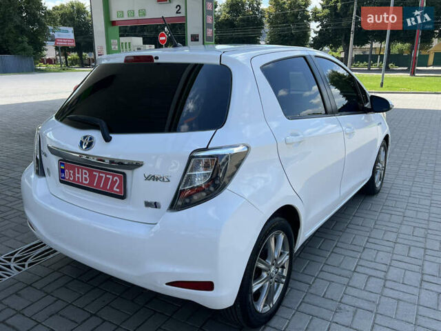 Тойота Ярис 2014 в Житомире на Automoto.ua Тойота Ярис, объемом двигателя 1.5 л и пробегом 155 тыс. км за 11700 $, фото 16 на Automoto.ua