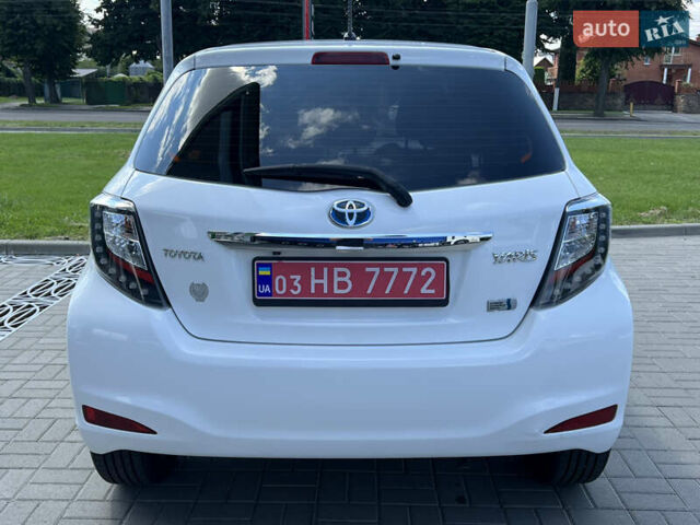 Тойота Ярис 2014 в Житомире на Automoto.ua Тойота Ярис, объемом двигателя 1.5 л и пробегом 155 тыс. км за 11700 $, фото 12 на Automoto.ua