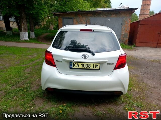 Тойота Ярис, объемом двигателя 1.3 л и пробегом 220 тыс. км за 9000 $, фото 6 на Automoto.ua