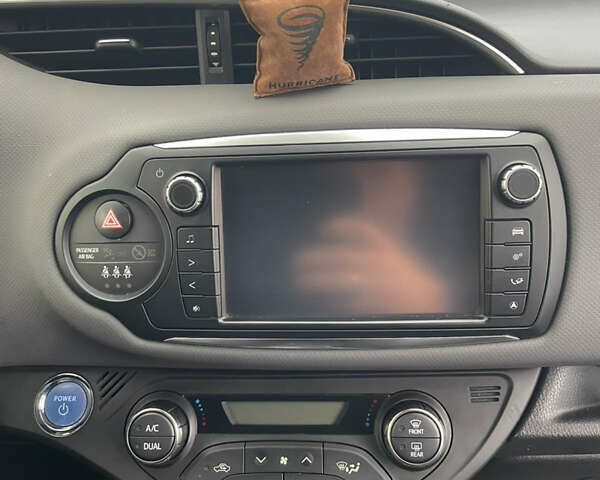 Тойота Яріс 2015 у Києві на Automoto.ua Тойота Яріс, об'ємом двигуна 1.5 л та пробігом 115 тис. км за 11500 $, фото 8 на Automoto.ua