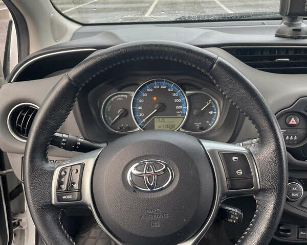 Тойота Яріс 2015 у Києві на Automoto.ua Тойота Яріс, об'ємом двигуна 1.5 л та пробігом 115 тис. км за 11500 $, фото 10 на Automoto.ua