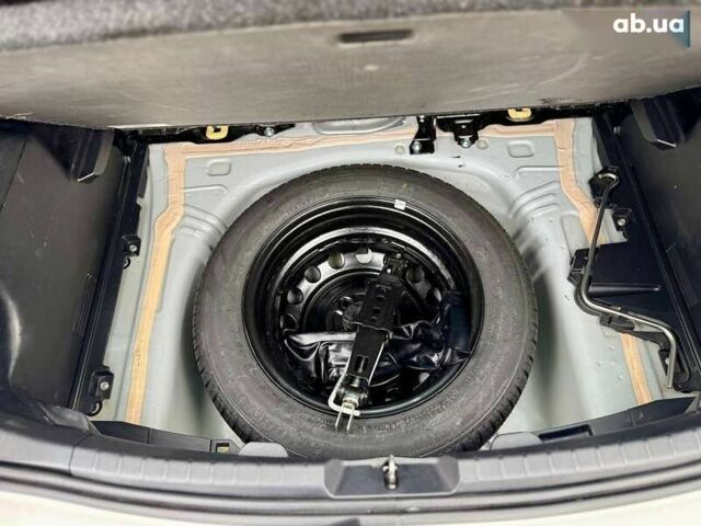 Тойота Ярис, объемом двигателя 0 л и пробегом 52 тыс. км за 15400 $, фото 23 на Automoto.ua