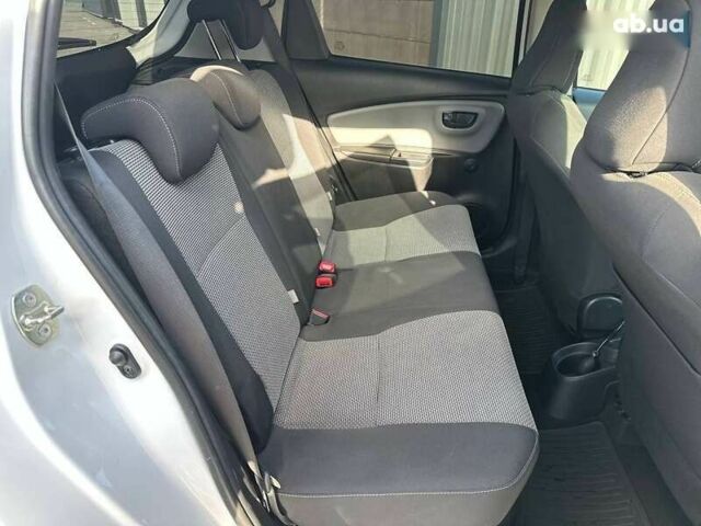 Тойота Яріс, об'ємом двигуна 1 л та пробігом 59 тис. км за 9850 $, фото 19 на Automoto.ua