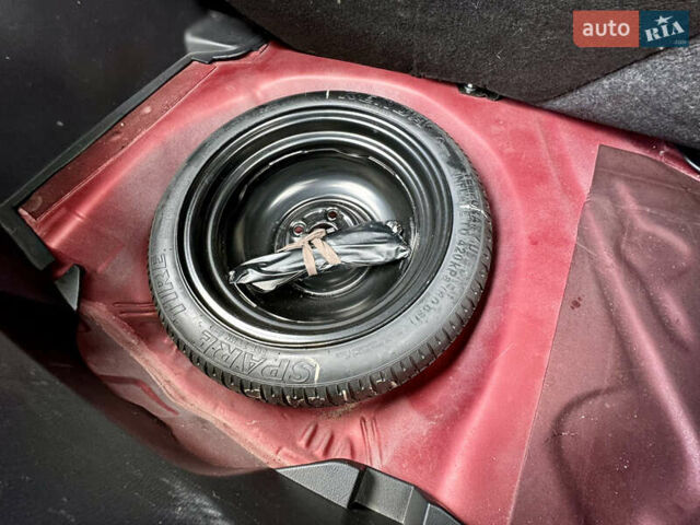 Тойота Ярис 2019 в Виннице на Automoto.ua Тойота Ярис, объемом двигателя 1.5 л и пробегом 85 тыс. км за 13990 $, фото 45 на Automoto.ua