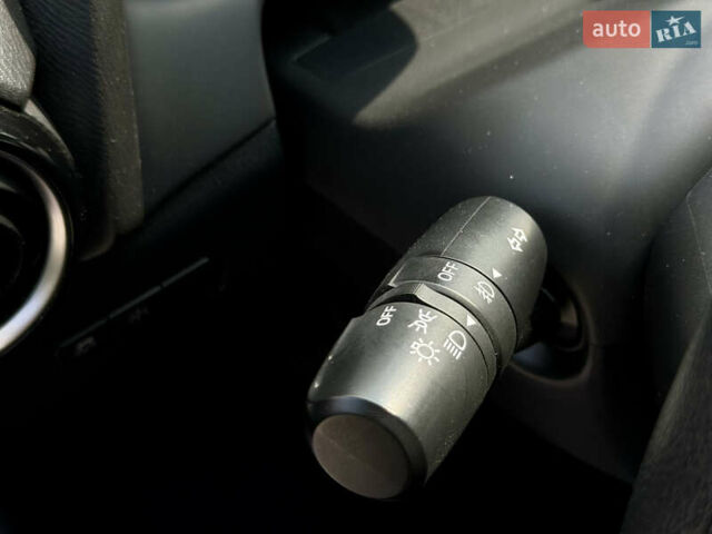 Тойота Ярис 2019 в Виннице на Automoto.ua Тойота Ярис, объемом двигателя 1.5 л и пробегом 85 тыс. км за 13990 $, фото 16 на Automoto.ua