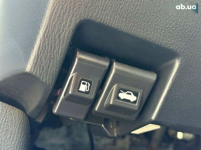 Тойота Ярис, объемом двигателя 1.5 л и пробегом 85 тыс. км за 13990 $, фото 20 на Automoto.ua