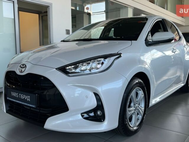 Тойота Ярис, объемом двигателя 1490 л и пробегом 0 тыс. км за 28206 $, фото 2 на Automoto.ua
