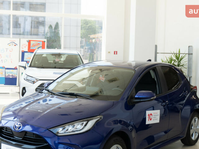 Тойота Ярис, объемом двигателя 1.49 л и пробегом 0 тыс. км за 28606 $, фото 12 на Automoto.ua