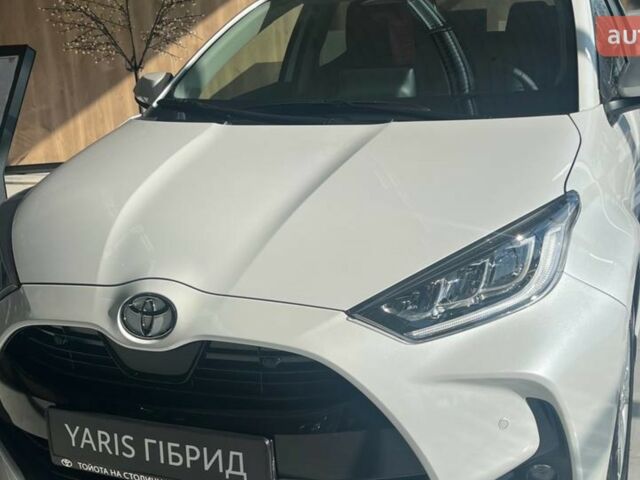 купить новое авто Тойота Ярис 2024 года от официального дилера Тойота на Столичному Тойота фото
