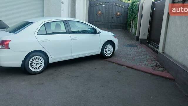 Тойота Ярис, объемом двигателя 1.5 л и пробегом 116 тыс. км за 5600 $, фото 10 на Automoto.ua