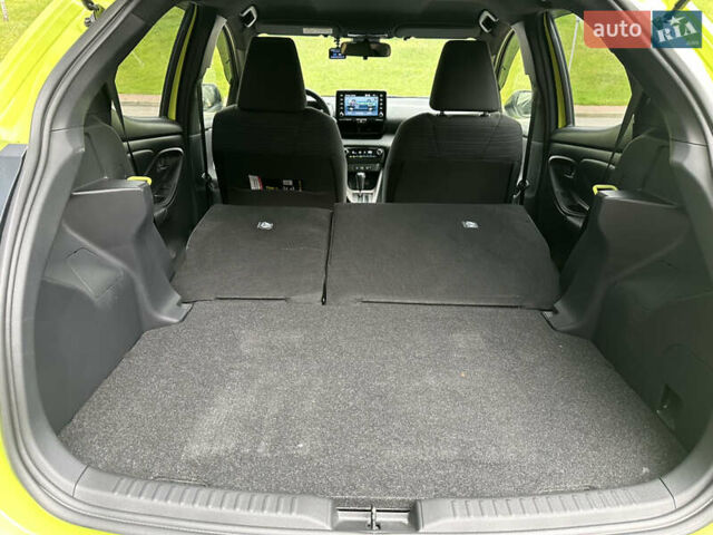 Тойота Ярис 2021 в Киеве на Automoto.ua Желтый Тойота Ярис, объемом двигателя 1.5 л и пробегом 129 тыс. км за 17500 $, фото 28 на Automoto.ua