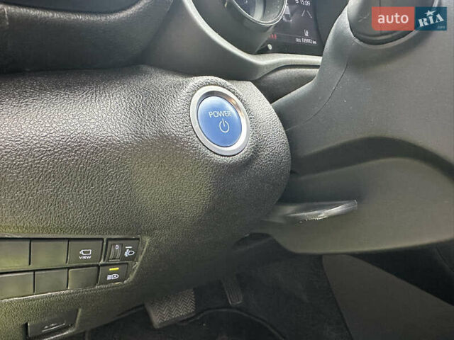 Тойота Ярис 2021 в Киеве на Automoto.ua Желтый Тойота Ярис, объемом двигателя 1.5 л и пробегом 129 тыс. км за 17500 $, фото 13 на Automoto.ua