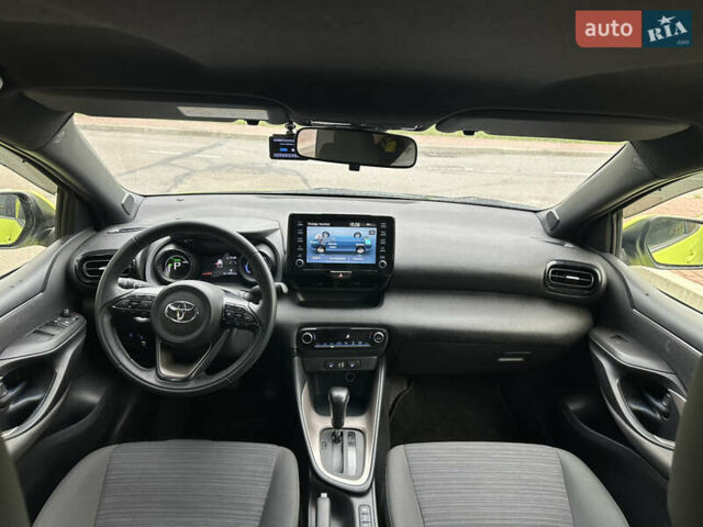 Тойота Ярис 2021 в Киеве на Automoto.ua Желтый Тойота Ярис, объемом двигателя 1.5 л и пробегом 129 тыс. км за 17500 $, фото 14 на Automoto.ua