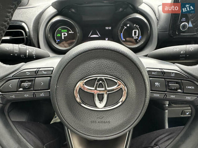 Тойота Ярис 2021 в Киеве на Automoto.ua Желтый Тойота Ярис, объемом двигателя 1.5 л и пробегом 129 тыс. км за 17500 $, фото 21 на Automoto.ua