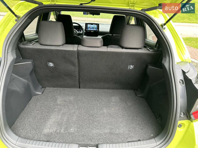 Тойота Ярис 2021 в Киеве на Automoto.ua Желтый Тойота Ярис, объемом двигателя 1.5 л и пробегом 129 тыс. км за 17500 $, фото 27 на Automoto.ua