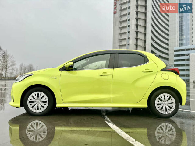 Желтый Тойота Ярис, объемом двигателя 1.5 л и пробегом 120 тыс. км за 16400 $, фото 3 на Automoto.ua