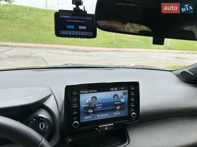 Тойота Ярис 2021 в Киеве на Automoto.ua Желтый Тойота Ярис, объемом двигателя 1.5 л и пробегом 129 тыс. км за 17500 $, фото 32 на Automoto.ua