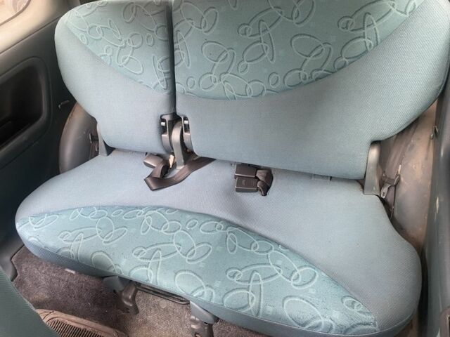 Серый Тойота Ярис, объемом двигателя 1 л и пробегом 3 тыс. км за 800 $, фото 3 на Automoto.ua