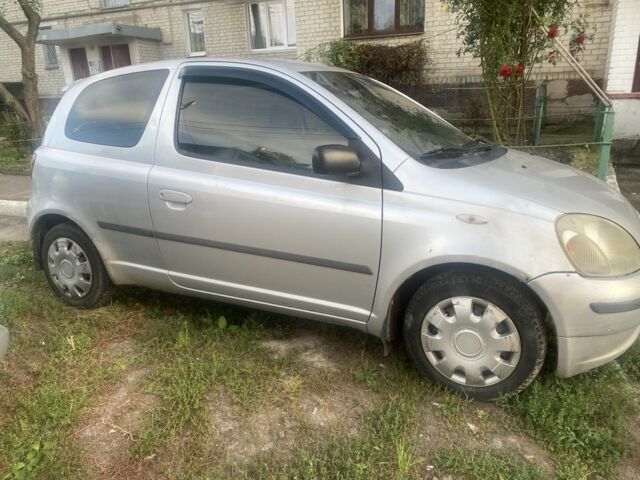 Серый Тойота Ярис, объемом двигателя 1 л и пробегом 3 тыс. км за 800 $, фото 1 на Automoto.ua
