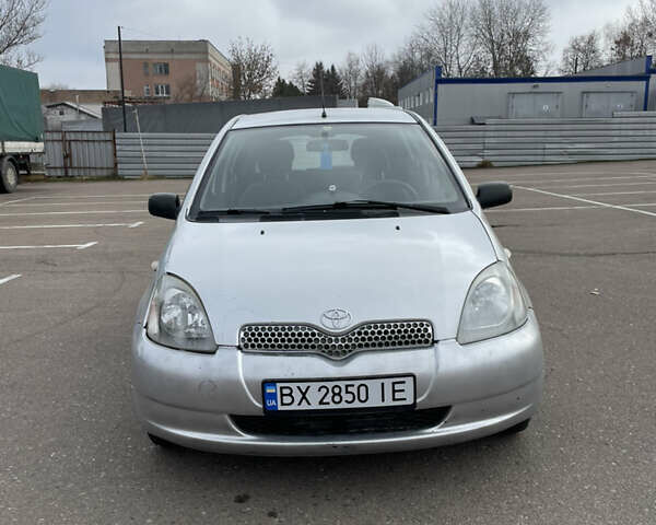 Серый Тойота Ярис, объемом двигателя 1.3 л и пробегом 238 тыс. км за 2999 $, фото 8 на Automoto.ua