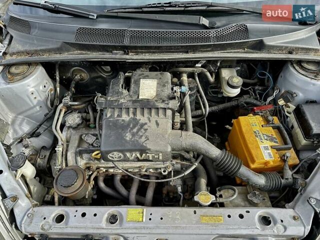 Серый Тойота Ярис, объемом двигателя 1 л и пробегом 271 тыс. км за 3500 $, фото 25 на Automoto.ua