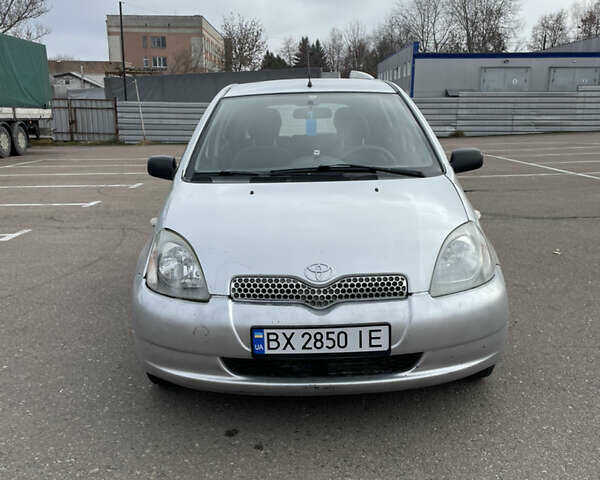 Серый Тойота Ярис, объемом двигателя 1.3 л и пробегом 238 тыс. км за 2999 $, фото 9 на Automoto.ua