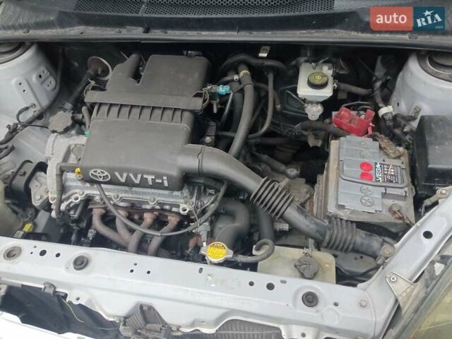 Серый Тойота Ярис, объемом двигателя 0.96 л и пробегом 163 тыс. км за 3500 $, фото 20 на Automoto.ua