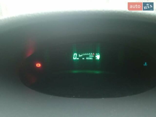 Серый Тойота Ярис, объемом двигателя 0.96 л и пробегом 163 тыс. км за 3500 $, фото 5 на Automoto.ua