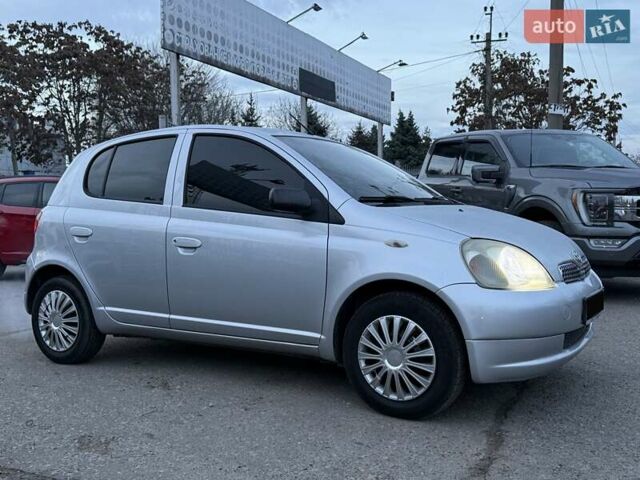 Сірий Тойота Яріс, об'ємом двигуна 1.3 л та пробігом 167 тис. км за 4600 $, фото 2 на Automoto.ua