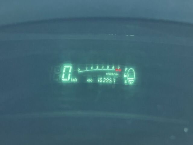 Сірий Тойота Яріс, об'ємом двигуна 1.3 л та пробігом 163 тис. км за 4500 $, фото 18 на Automoto.ua