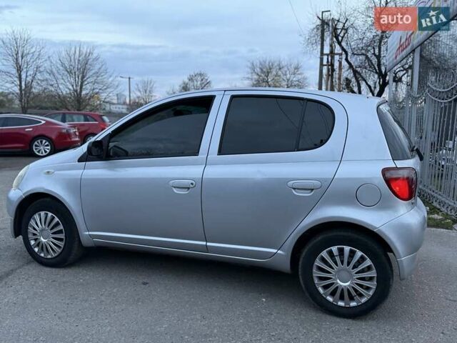 Сірий Тойота Яріс, об'ємом двигуна 1.3 л та пробігом 167 тис. км за 4600 $, фото 6 на Automoto.ua