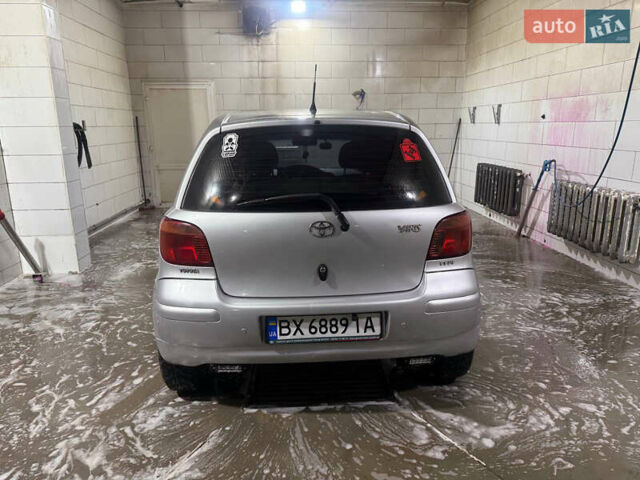 Серый Тойота Ярис, объемом двигателя 1 л и пробегом 135 тыс. км за 4500 $, фото 9 на Automoto.ua