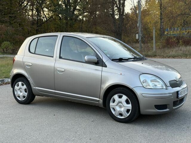 Серый Тойота Ярис, объемом двигателя 1 л и пробегом 1 тыс. км за 4137 $, фото 1 на Automoto.ua